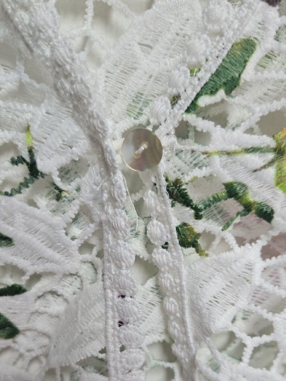 Rabbit Rabbit Rabbit Designs White Embroidered Floral Lace Cardigan   Medium - Picture 7 of 7